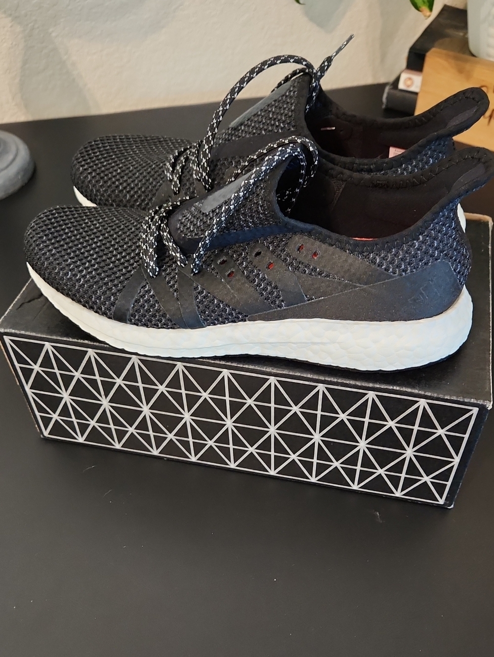 adidas Men’s  Knit Sneakers
